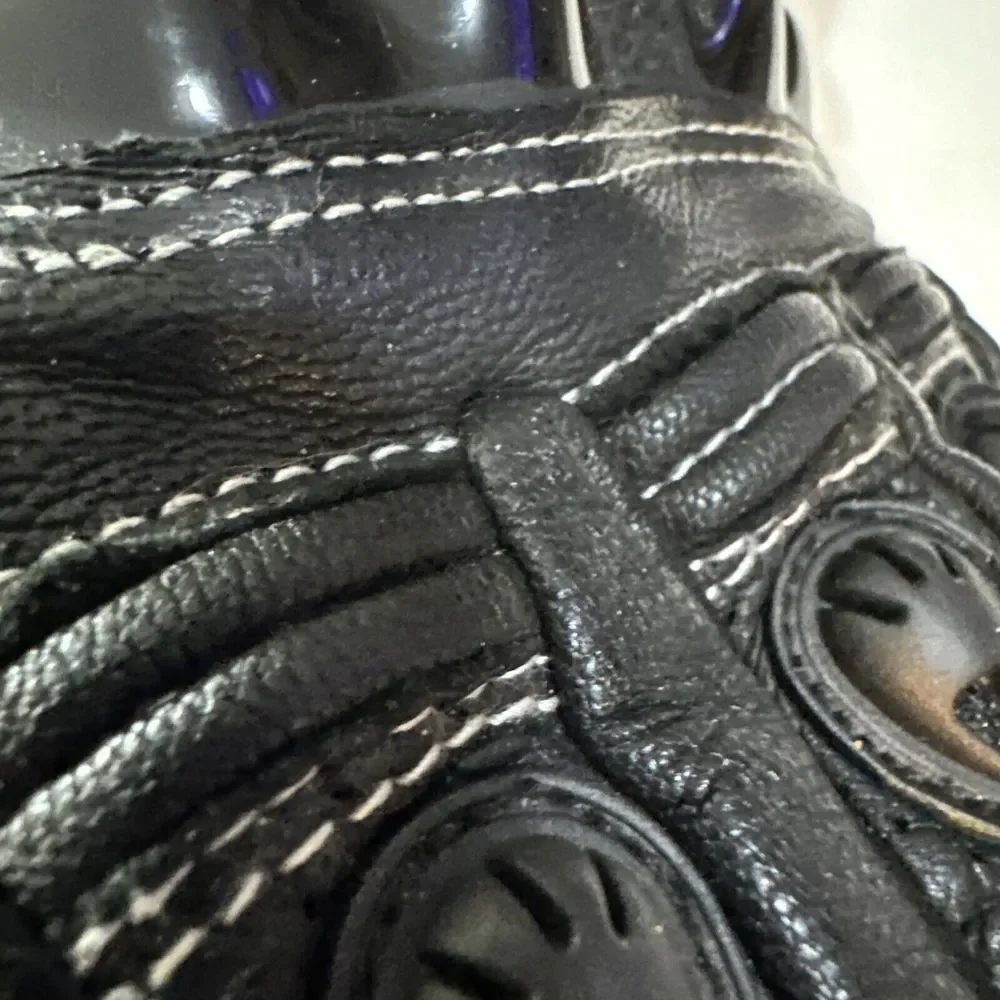 Noru‎ Unisex Size Medium Biking Motorcycle Gloves All Black W/Knuckle Protection